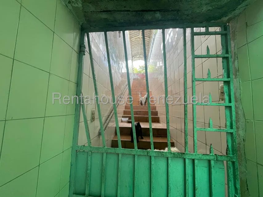 Casa (Multipes Niveles) en Venta en Los Teques, Miranda - 18