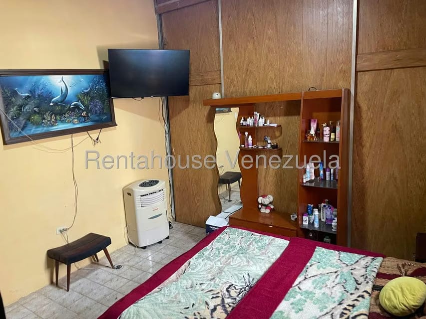 Casa (Multipes Niveles) en Venta en Los Teques, Miranda - 22