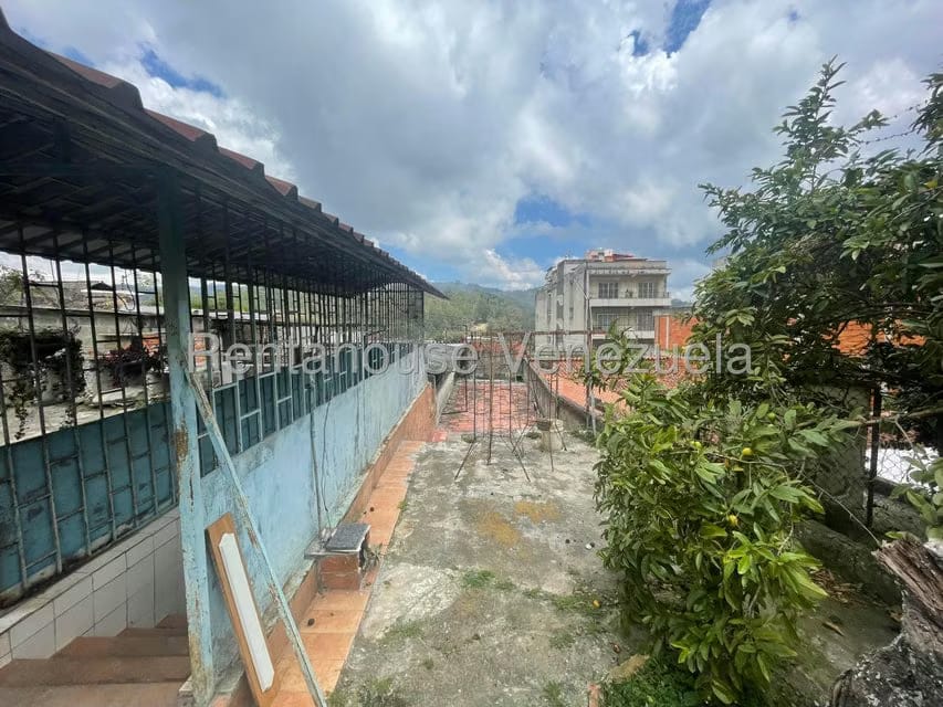 Casa (Multipes Niveles) en Venta en Los Teques, Miranda - 32