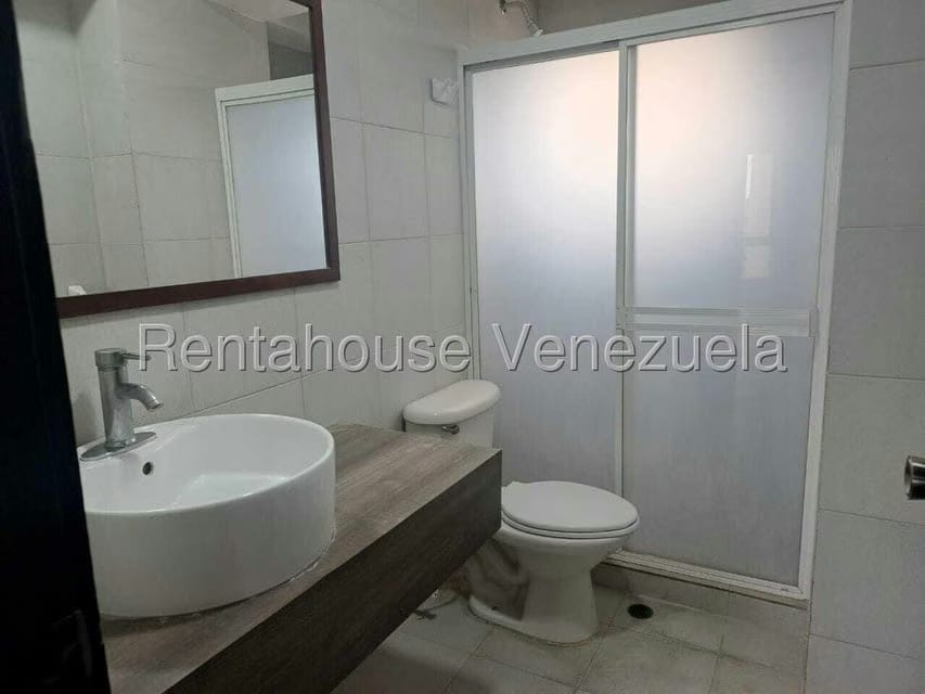 Apartamento (1 Nivel) en Alquiler en Avenida Bella Vista, Zulia - 10