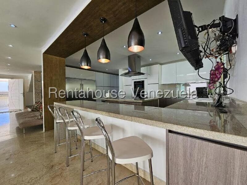 Casa (Duplex) en Venta en Loma Linda, Distrito Metropolitano - 14