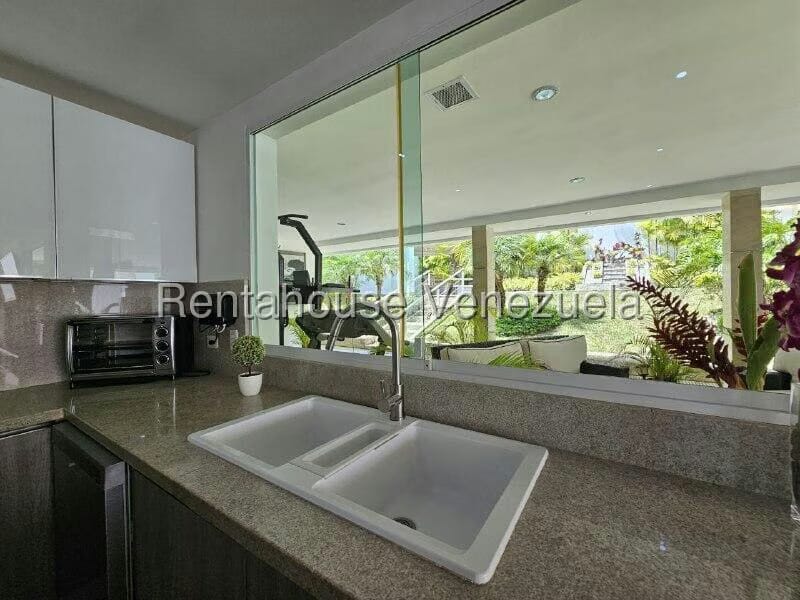 Casa (Duplex) en Venta en Loma Linda, Distrito Metropolitano - 17