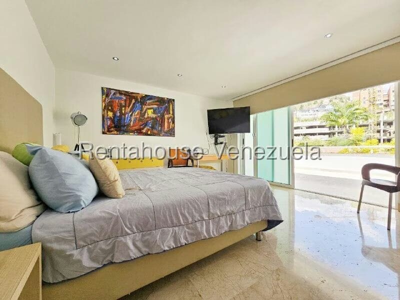 Casa (Duplex) en Venta en Loma Linda, Distrito Metropolitano - 42