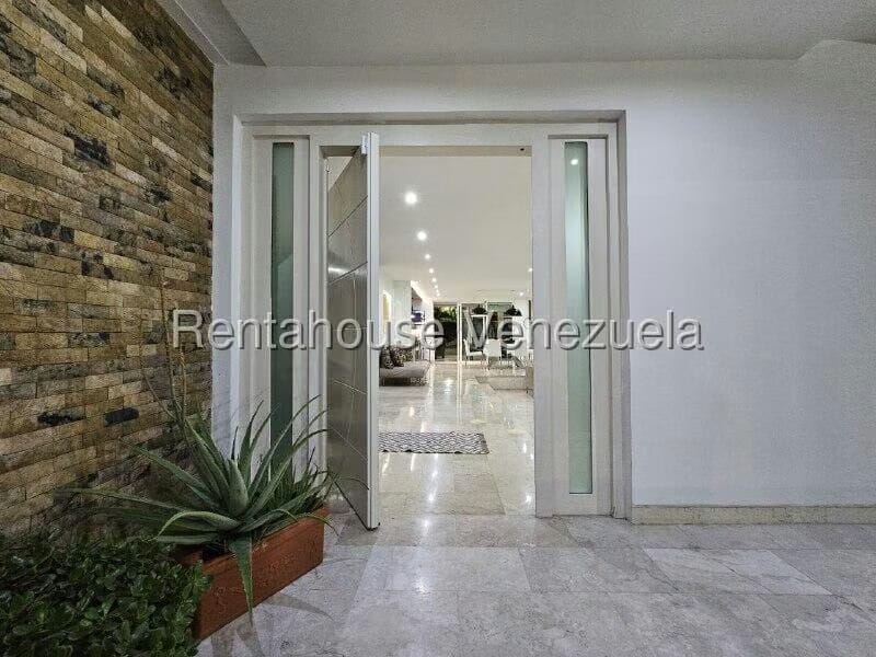 Casa (Duplex) en Venta en Loma Linda, Distrito Metropolitano - 6