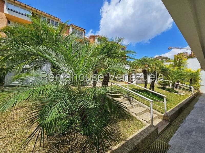 Casa (Duplex) en Venta en Loma Linda, Distrito Metropolitano - 53