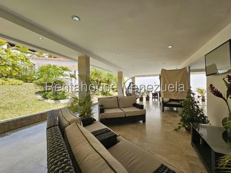 Casa (Duplex) en Venta en Loma Linda, Distrito Metropolitano - 58