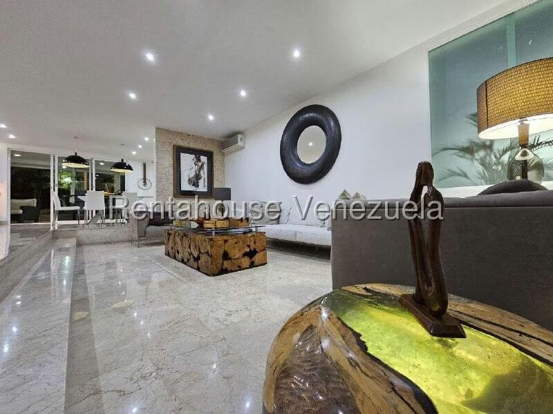 Casa (Duplex) en Venta en Loma Linda, Distrito Metropolitano - 9