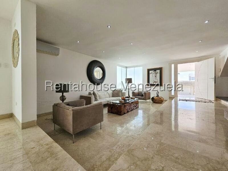 Casa (Duplex) en Venta en Loma Linda, Distrito Metropolitano - 10