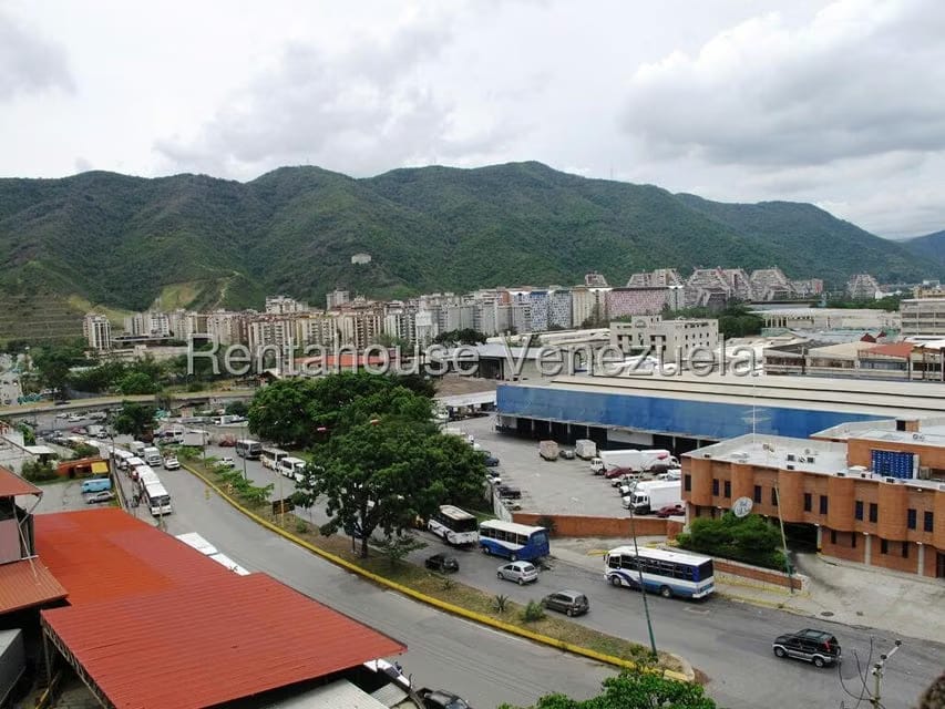 Comercial (Galpon - Deposito) en Alquiler en La Yaguara, Distrito Metropolitano - 14