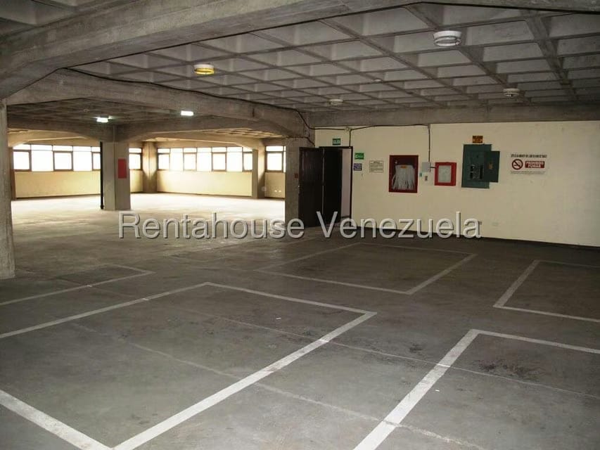 Comercial (Galpon - Deposito) en Alquiler en La Yaguara, Distrito Metropolitano - 7