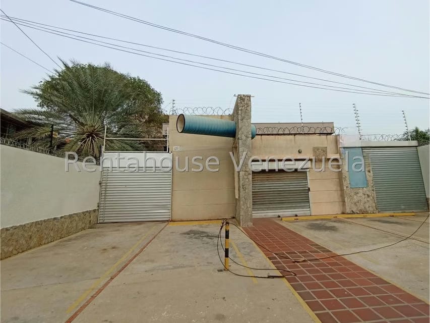Comercial (Oficina) en Venta en Tierra Negra, Zulia