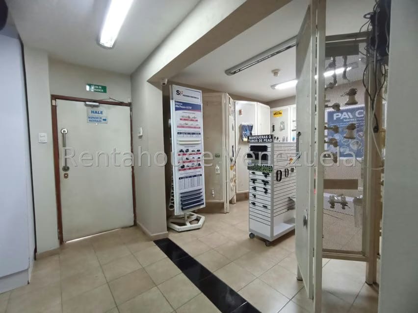 Comercial (Oficina) en Venta en Tierra Negra, Zulia - 11