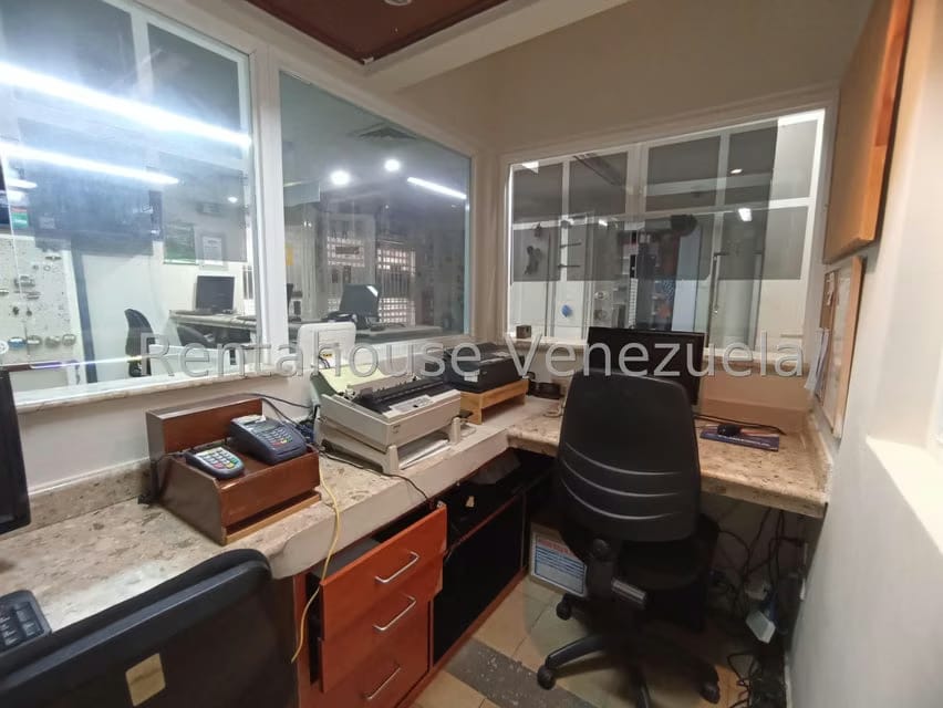 Comercial (Oficina) en Venta en Tierra Negra, Zulia - 21