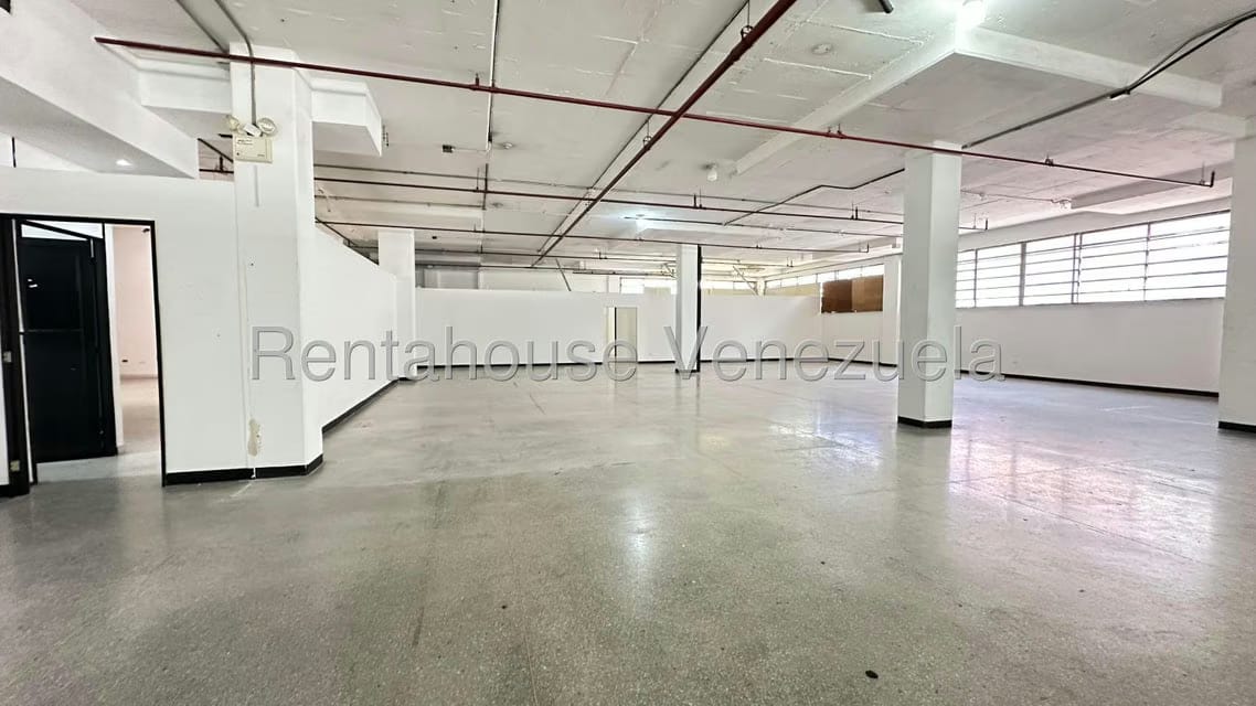 Comercial (Galpon - Deposito) en Alquiler en Boleita Norte, Distrito Metropolitano - 11