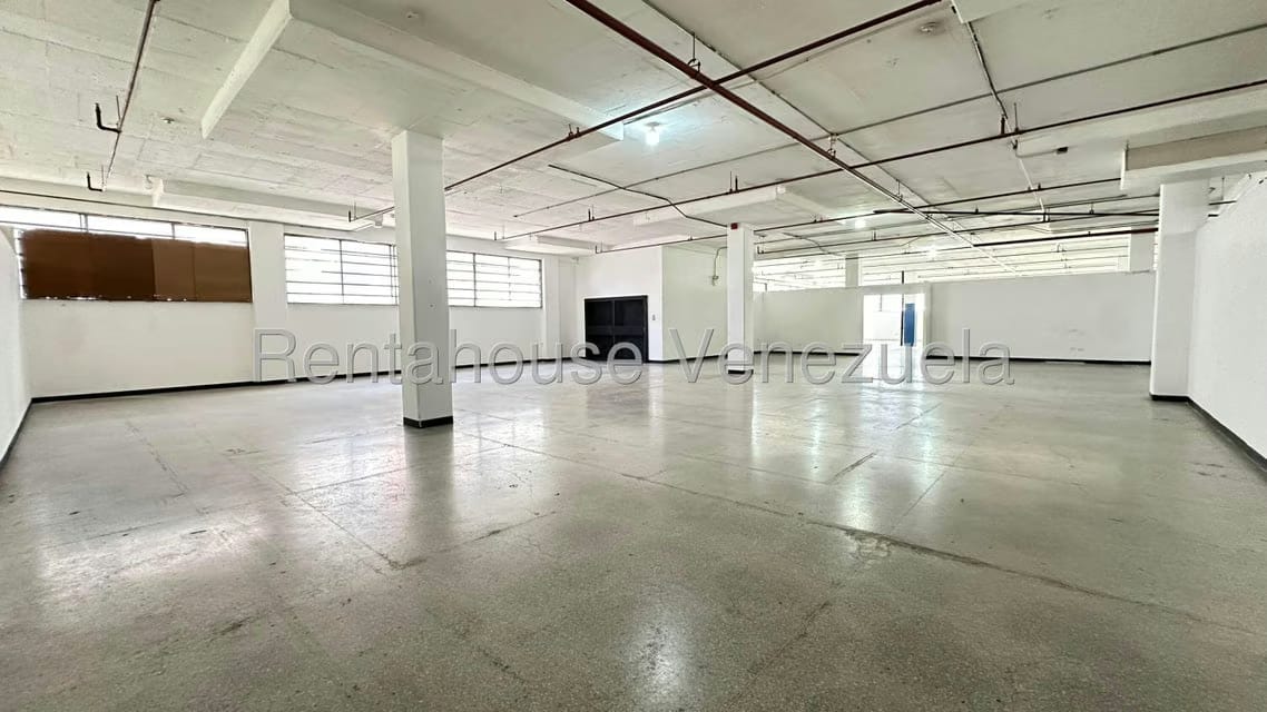 Comercial (Galpon - Deposito) en Alquiler en Boleita Norte, Distrito Metropolitano - 12