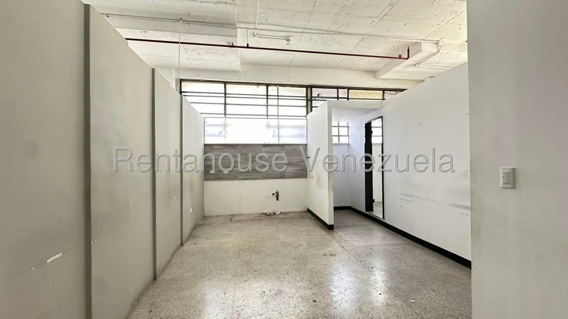 Comercial (Galpon - Deposito) en Alquiler en Boleita Norte, Distrito Metropolitano - 8