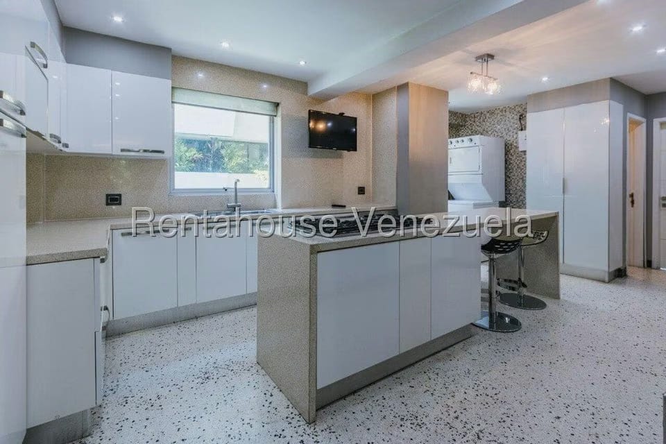 Apartamento (1 Nivel) en Alquiler en Campo Alegre, Distrito Metropolitano - 15