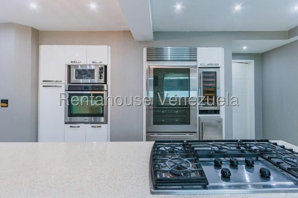 Apartamento (1 Nivel) en Alquiler en Campo Alegre, Distrito Metropolitano - 20