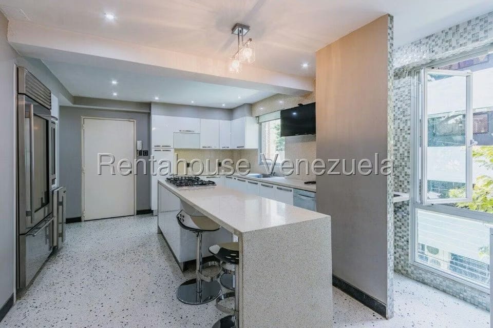 Apartamento (1 Nivel) en Alquiler en Campo Alegre, Distrito Metropolitano - 21