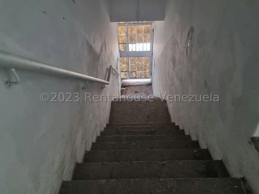 Comercial (Local Comercial) en Alquiler en Zona Este, Lara - 14