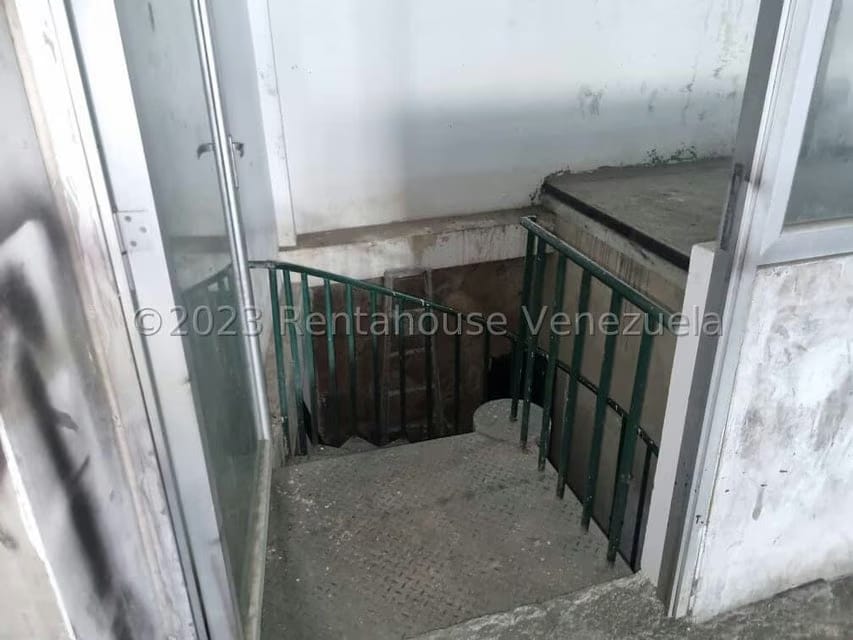 Comercial (Local Comercial) en Alquiler en Zona Este, Lara - 15