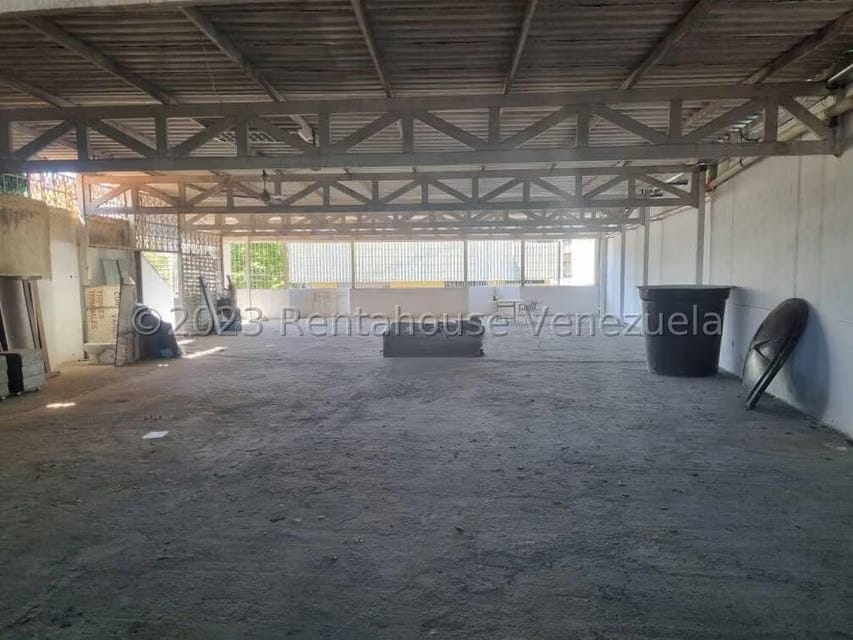 Comercial (Local Comercial) en Alquiler en Zona Este, Lara - 5
