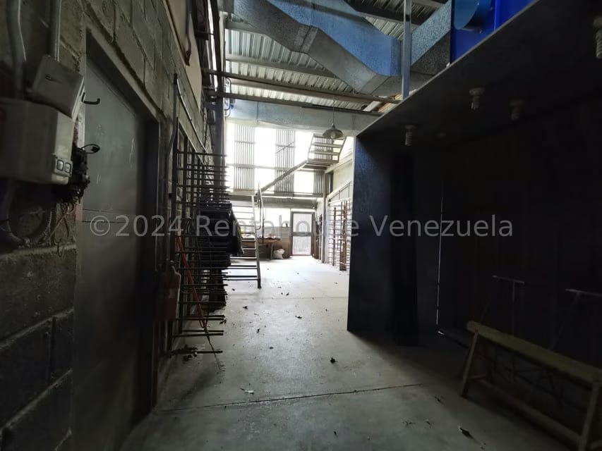 Comercial (Galpon - Deposito) en Venta en Baruta, Distrito Metropolitano - 26