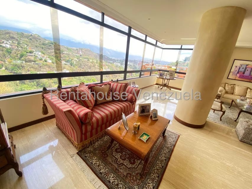 Apartamento (Duplex) en Venta en Los Samanes, Distrito Metropolitano - 2
