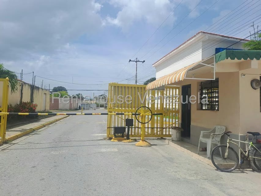 Casa (Multipes Niveles) en Venta en Corinsa, Aragua - 2