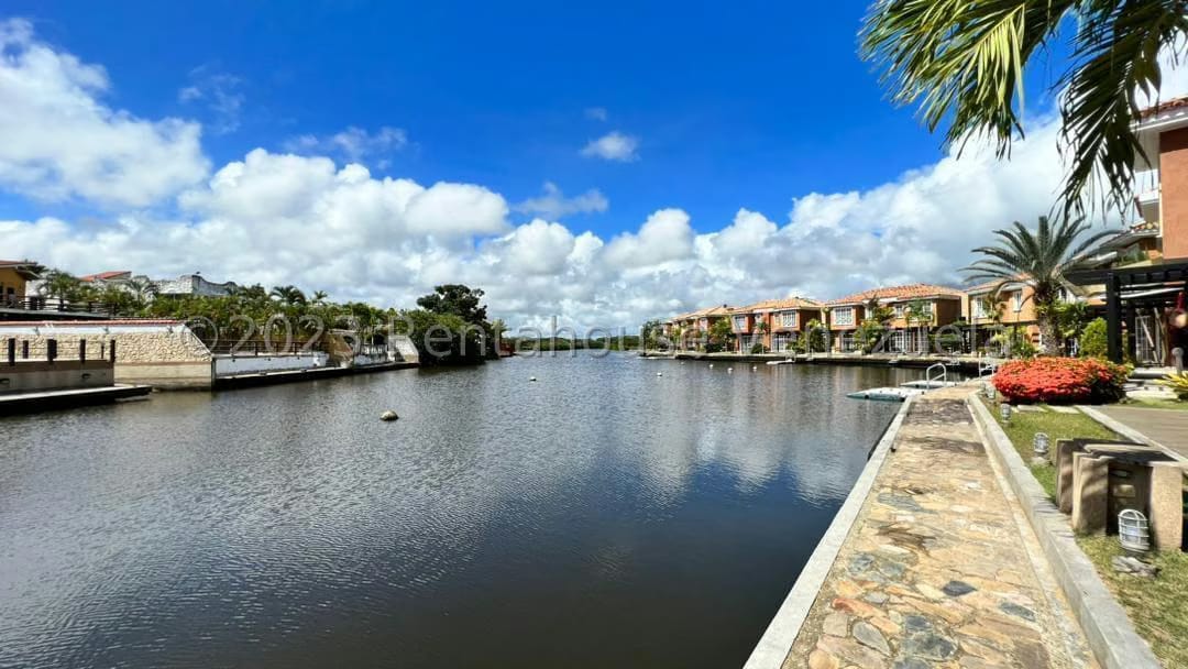 Townhouse (1 Nivel) en Venta en Puerto Encantado, Miranda - 42