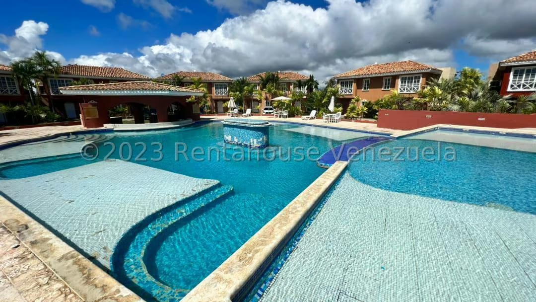 Townhouse (1 Nivel) en Venta en Puerto Encantado, Miranda - 43