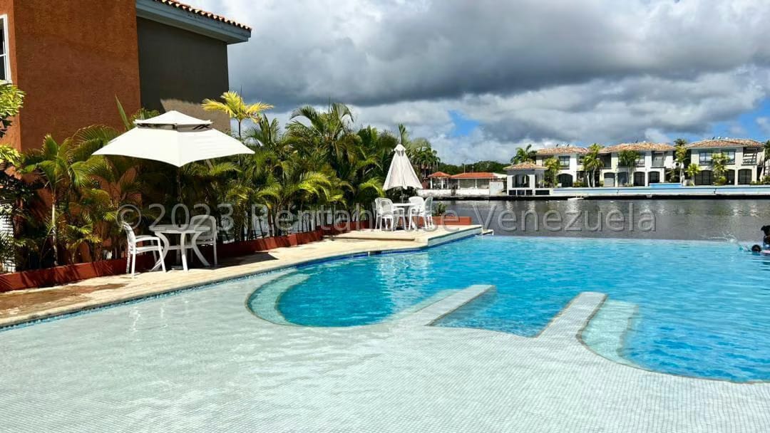 Townhouse (1 Nivel) en Venta en Puerto Encantado, Miranda - 58