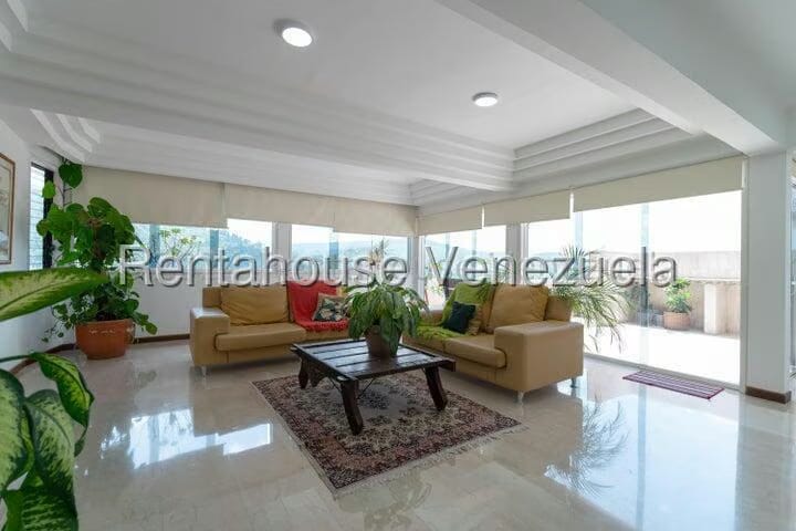 Apartamento (Multiples Niveles) en Venta en Las Esmeraldas, Distrito Metropolitano - 17