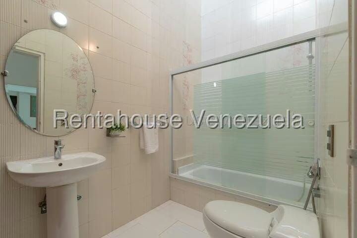 Apartamento (Multiples Niveles) en Venta en Las Esmeraldas, Distrito Metropolitano - 56