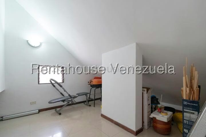 Apartamento (Multiples Niveles) en Venta en Las Esmeraldas, Distrito Metropolitano - 58