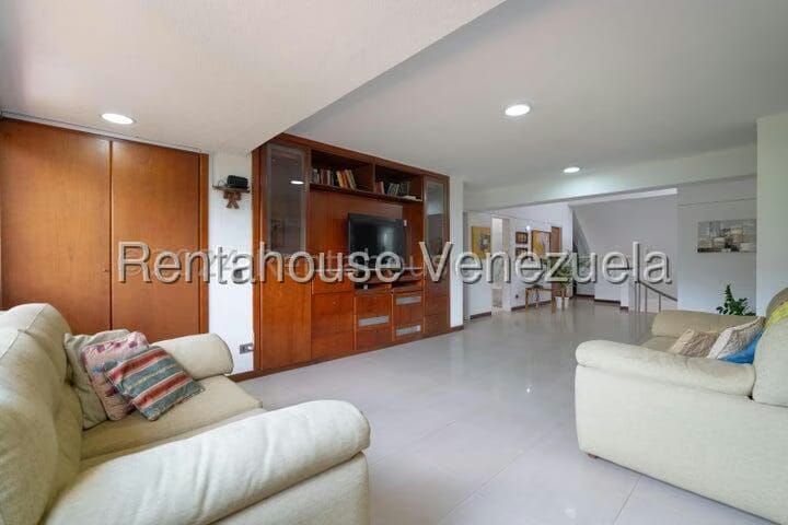 Apartamento (Multiples Niveles) en Venta en Las Esmeraldas, Distrito Metropolitano - 60