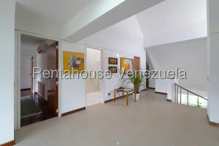 Apartamento (Multiples Niveles) en Venta en Las Esmeraldas, Distrito Metropolitano - 64