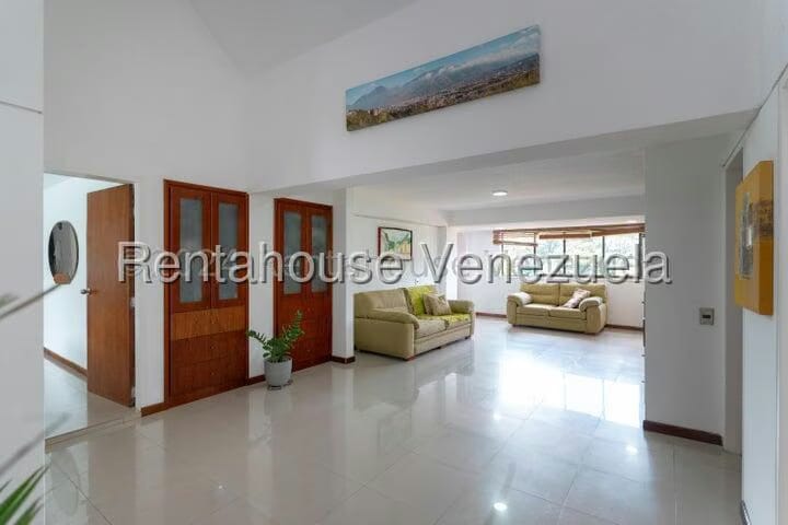 Apartamento (Multiples Niveles) en Venta en Las Esmeraldas, Distrito Metropolitano - 65