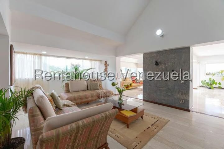 Apartamento (Multiples Niveles) en Venta en Las Esmeraldas, Distrito Metropolitano - 10