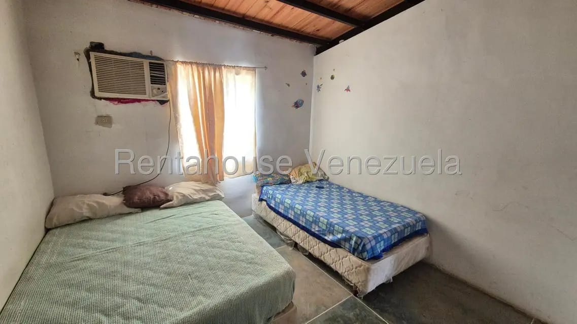 Casa (1 Nivel) en Venta en Centro, Lara - 12