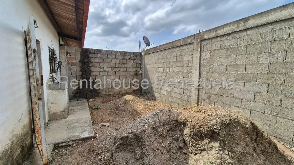 Casa (1 Nivel) en Venta en Centro, Lara - 18