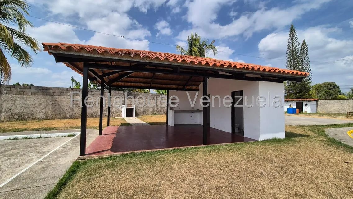 Casa (1 Nivel) en Venta en Centro, Lara - 26