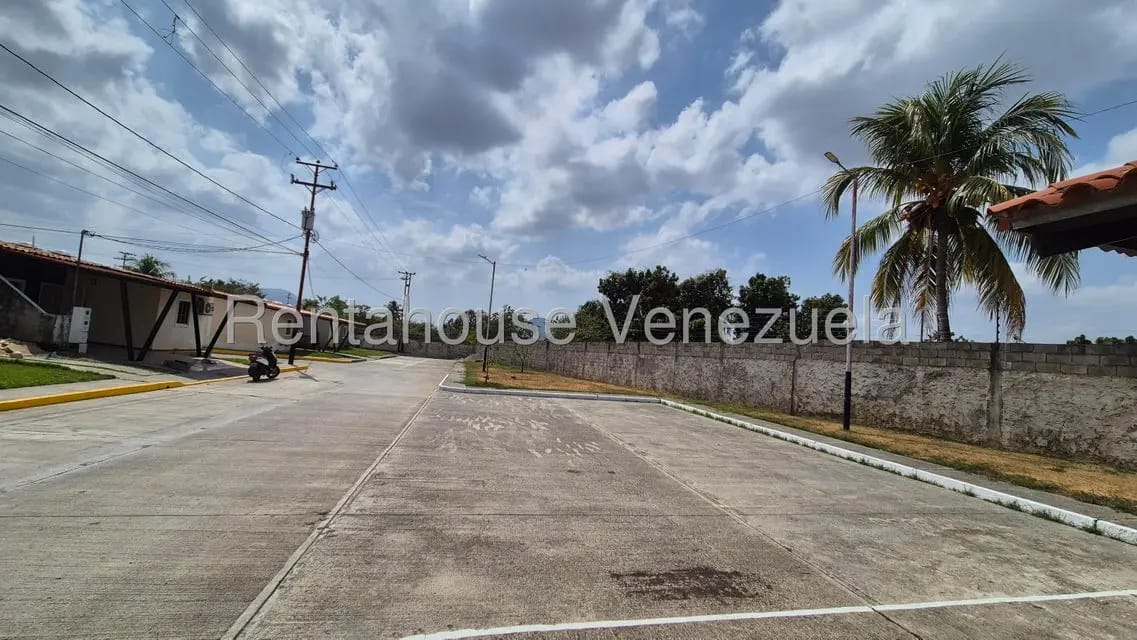 Casa (1 Nivel) en Venta en Centro, Lara - 30