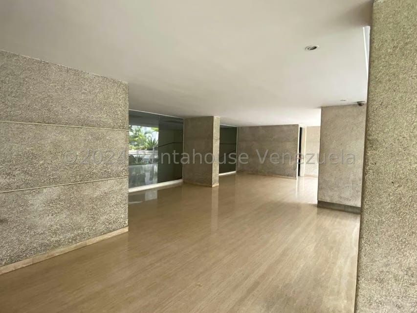 Apartamento (1 Nivel) en Venta en Sebucan, Distrito Metropolitano - 2