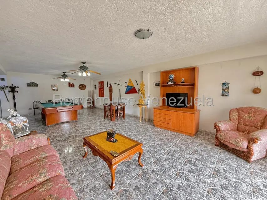 Casa (Multipes Niveles) en Venta en El Cafetal, Distrito Metropolitano - 11