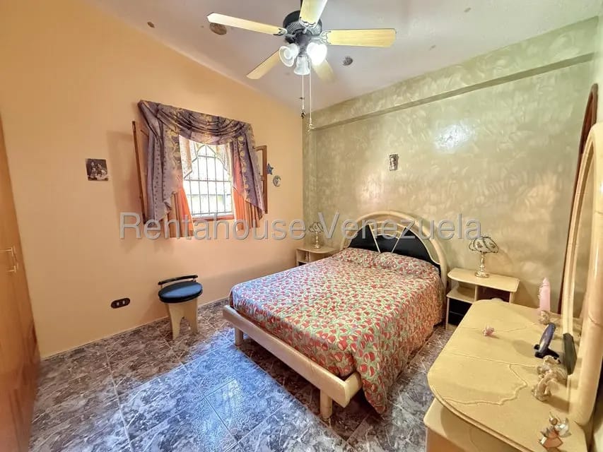 Casa (Multipes Niveles) en Venta en El Cafetal, Distrito Metropolitano - 31