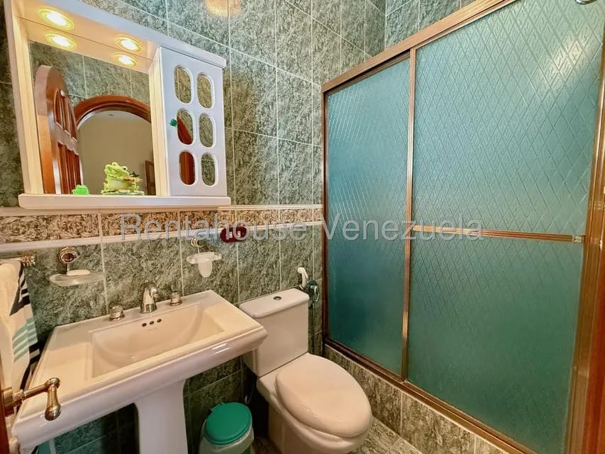 Casa (Multipes Niveles) en Venta en El Cafetal, Distrito Metropolitano - 34