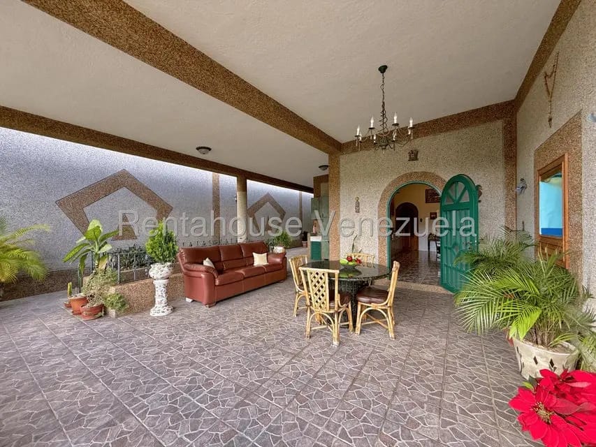 Casa (Multipes Niveles) en Venta en El Cafetal, Distrito Metropolitano - 5