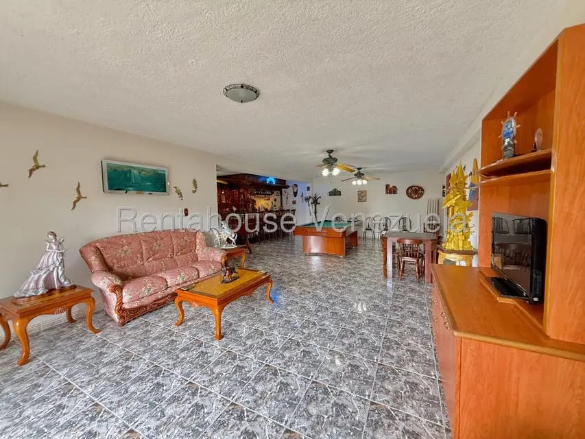 Casa (Multipes Niveles) en Venta en El Cafetal, Distrito Metropolitano - 10