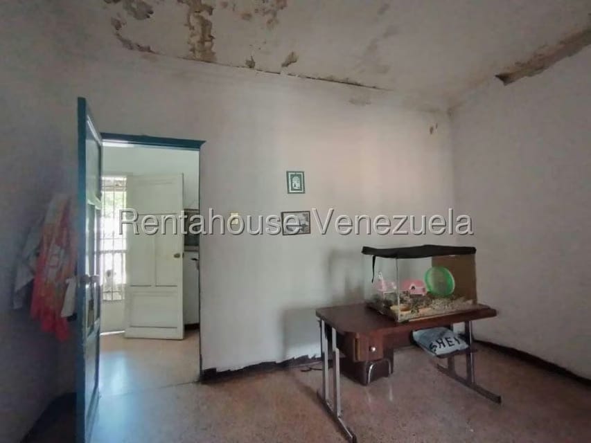 Casa (1 Nivel) en Venta en Santa Monica, Distrito Metropolitano - 24